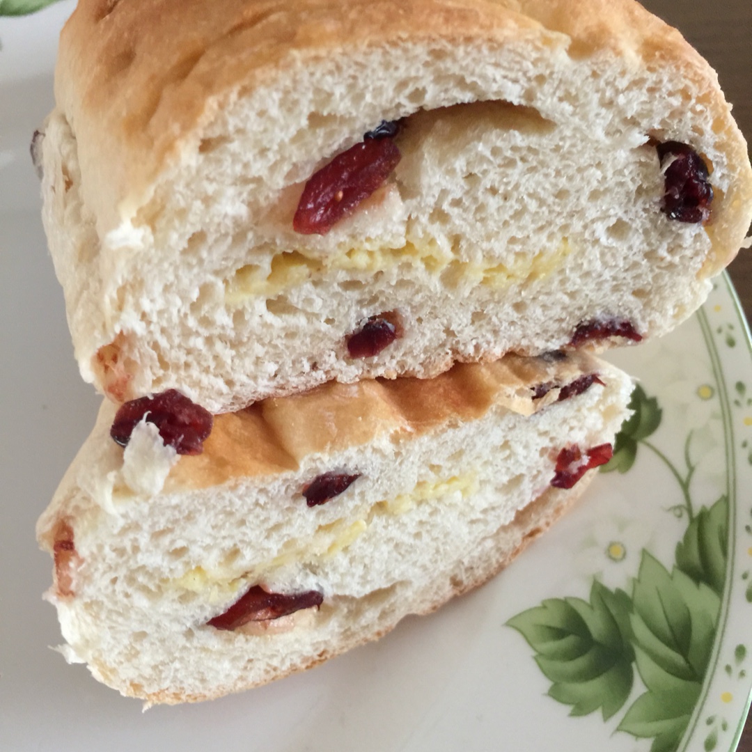 全麦蔓越莓乳酪软欧（附法国老面配方）