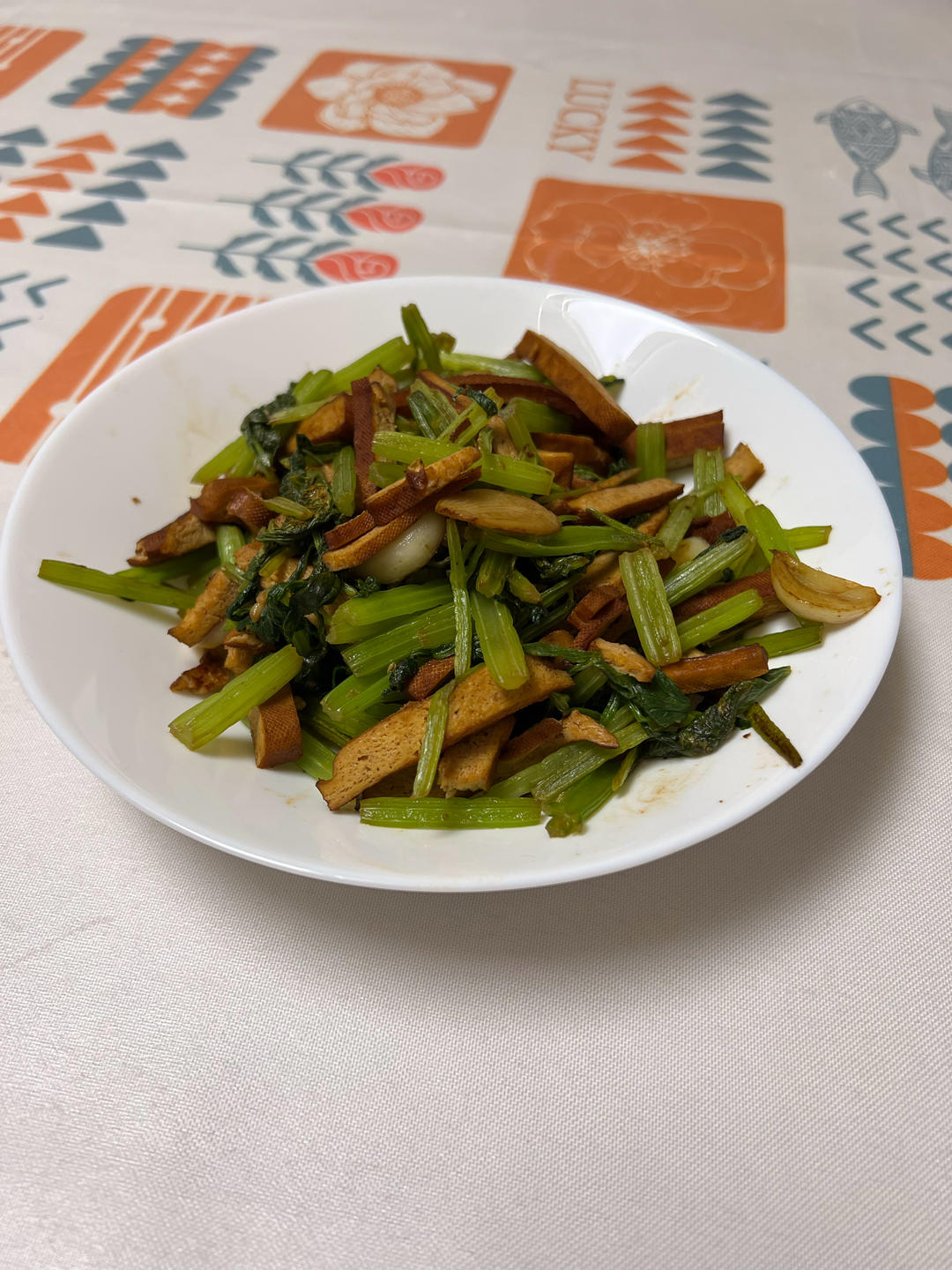 【香芹炒豆干】