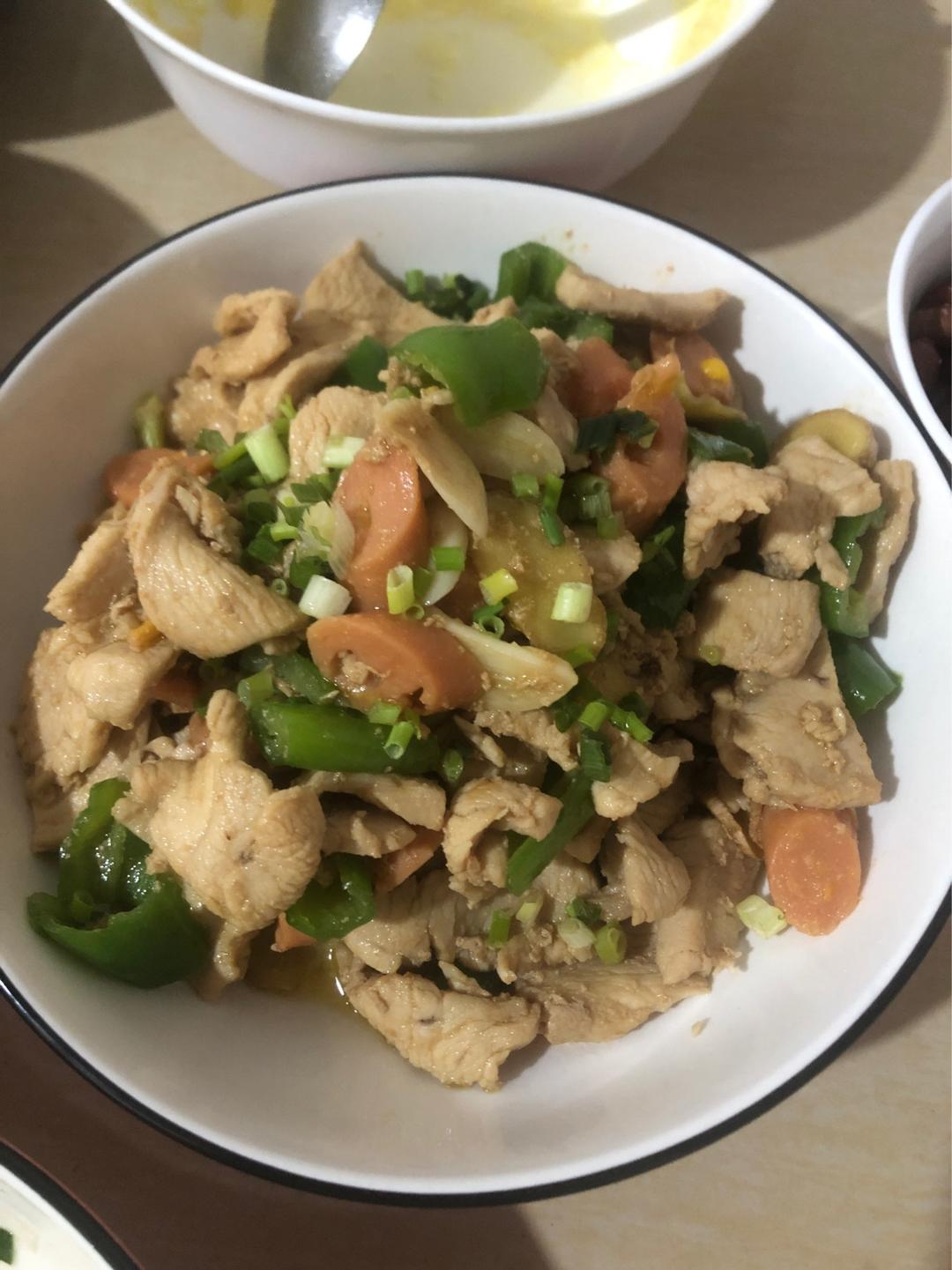 爆炒火腿肠鸡胸肉