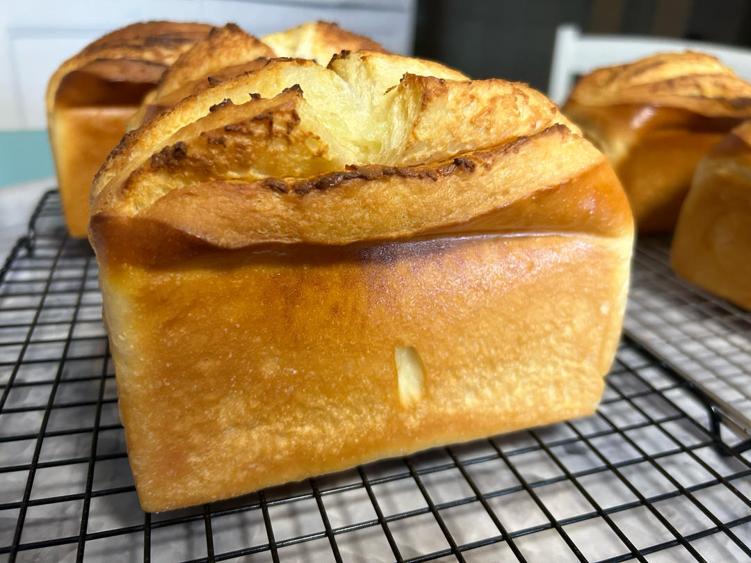 我认为最好吃的吐司🍞重磅奶油奶酪吐司（内含奶油奶酪馅料制作方法）