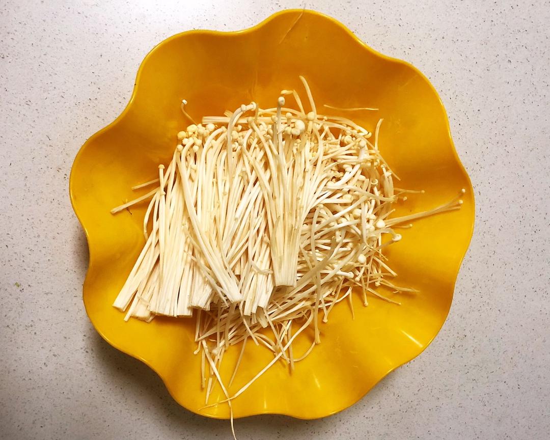 零失误低脂凉拌金针菇的做法 步骤1