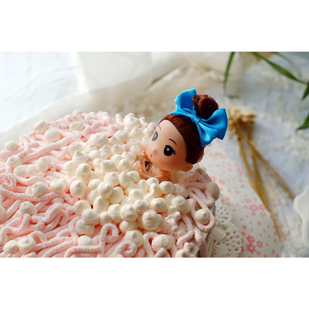 详细步骤制作泡泡浴娃娃蛋糕