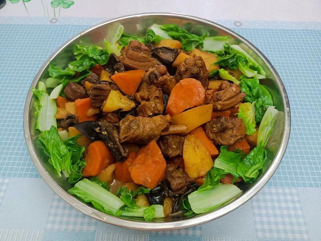 下饭神器🔥鸡腿炖土豆