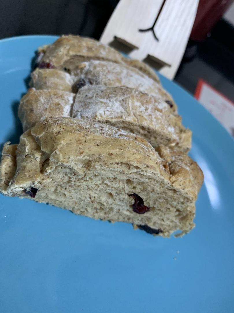 蔓越莓全麦黑糖面包