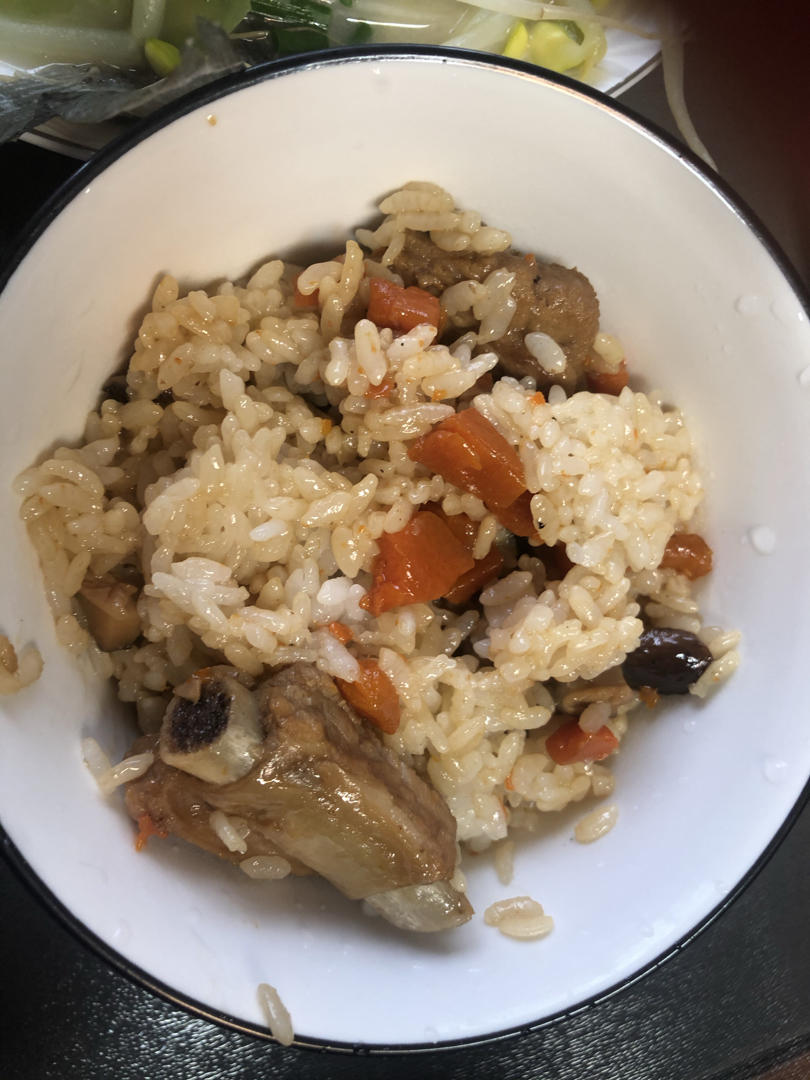 喷香排骨焖饭（爆好吃）