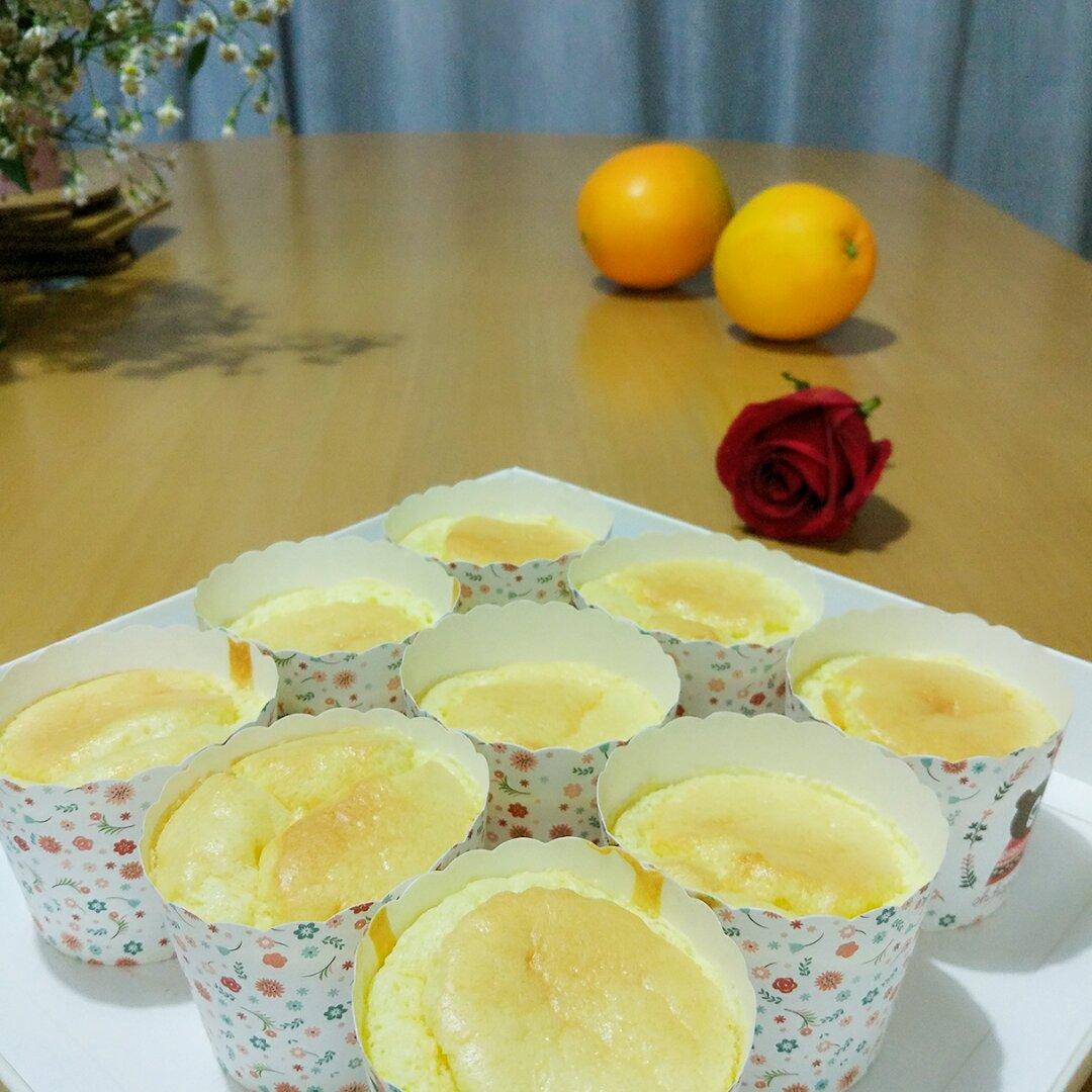 消耗淡奶油之作——淡奶油小蛋糕