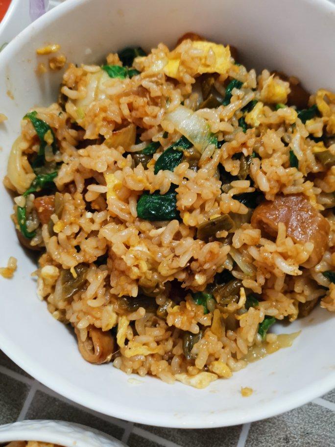 肥肠酸豇豆炒饭