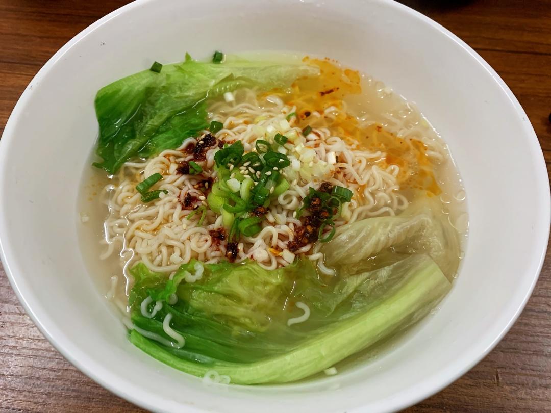 热汤面