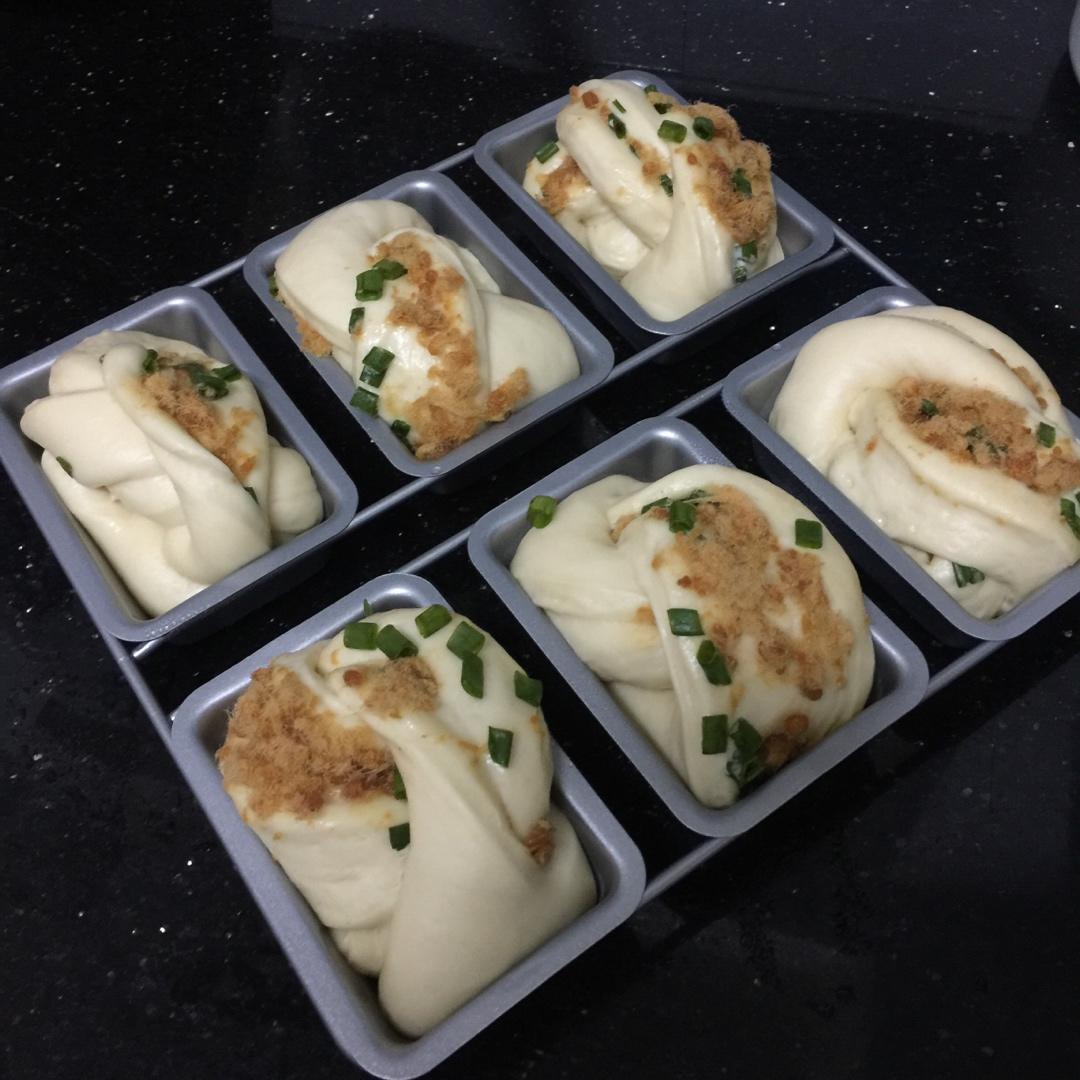 香葱肉松手撕吐司