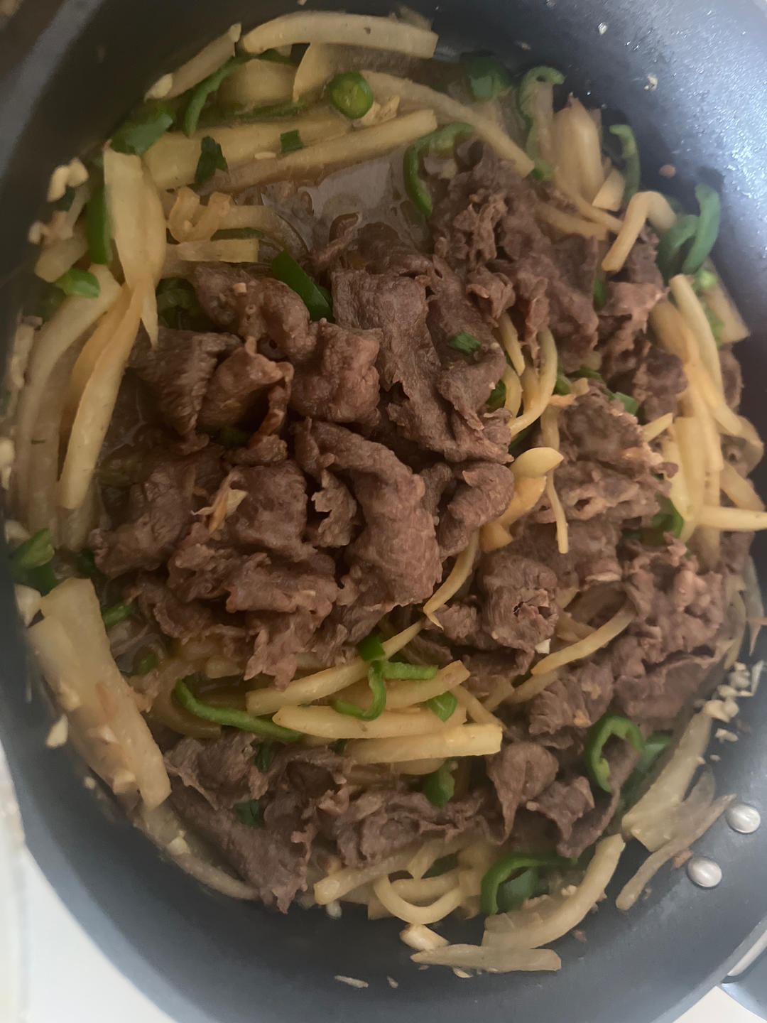 萝卜丝炒牛肉，萝卜小炒最好吃的做法了