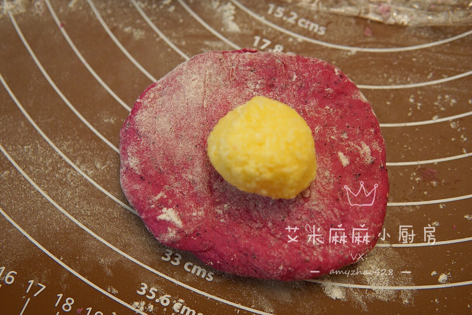 小美出品 心形❤️樱花🌸火龙果椰蓉面包的做法 步骤8