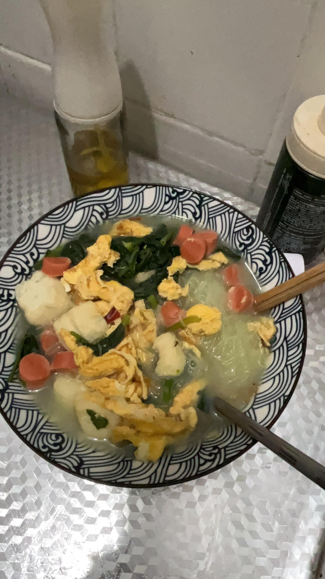 菠菜粉丝鸡蛋汤