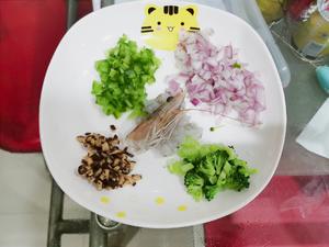 宝宝辅食之杂蔬鲜虾烩面🍜的做法 步骤1