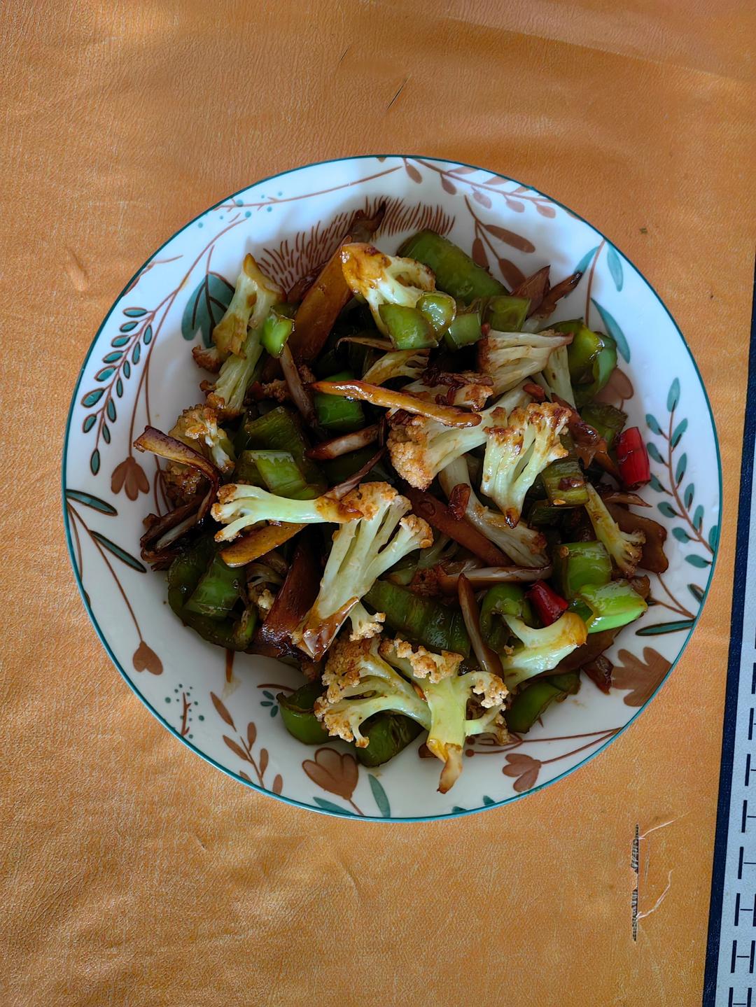 和饭店一个味道的干锅花菜