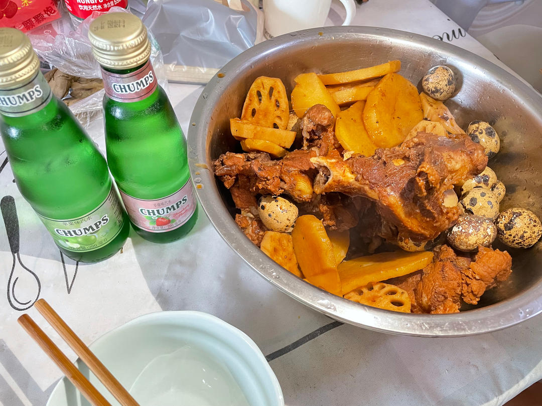 酱大棒骨、酱大骨棒(东北名小吃，做法简单但无敌美味）