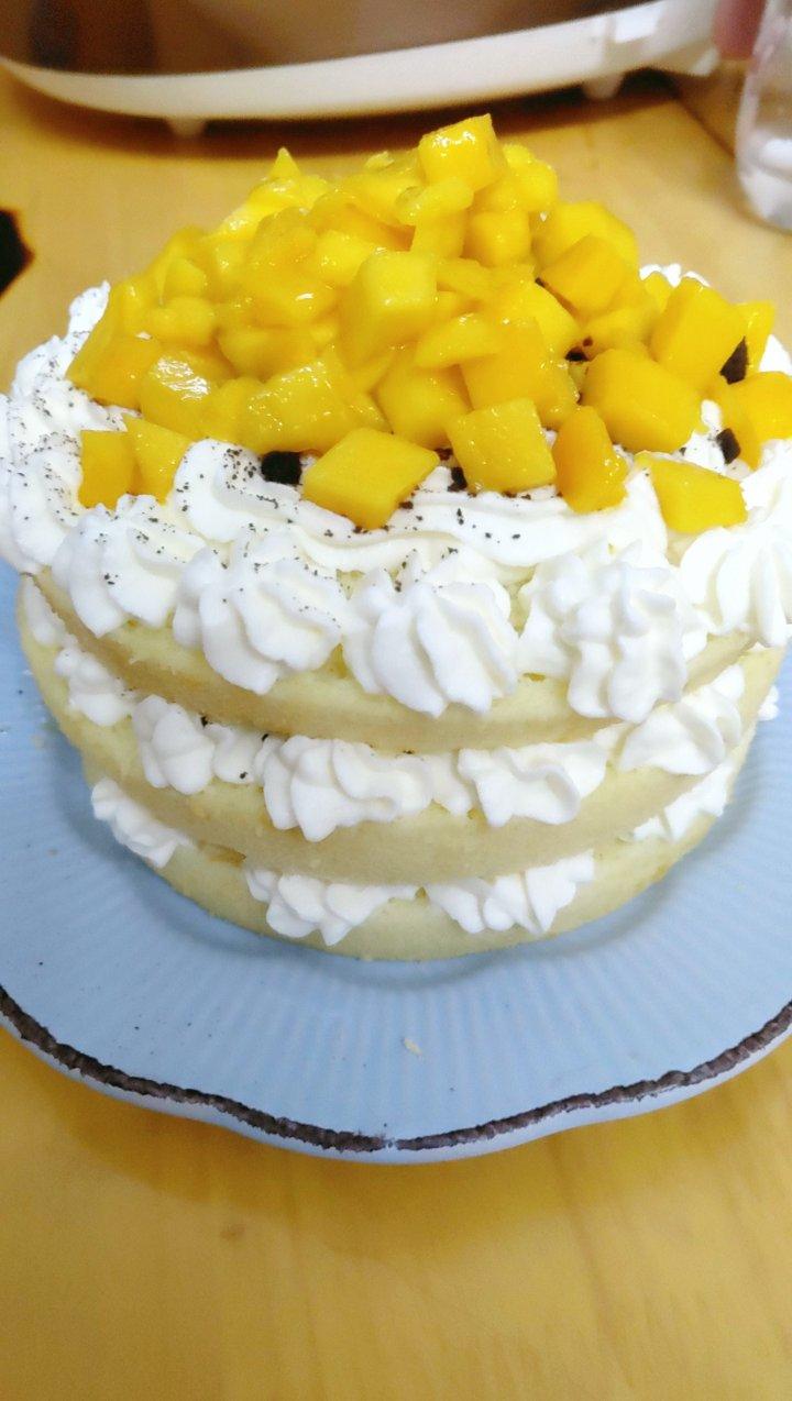 简单奶油蛋糕水果裸蛋糕