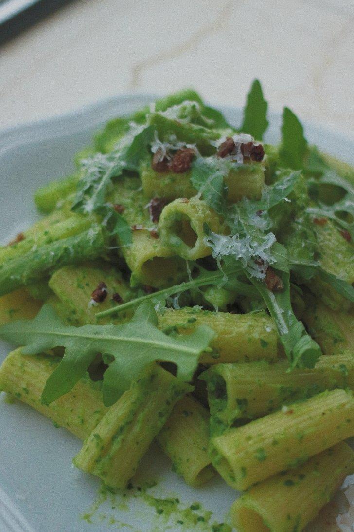 夏×牛油果拌意面