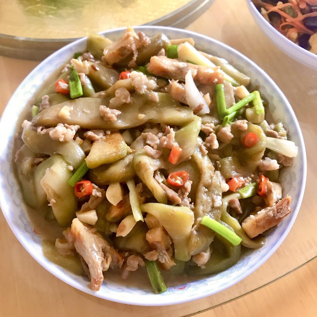 咸鱼茄子煲（少油）