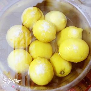 红黄冰糖柠檬膏的做法 步骤1