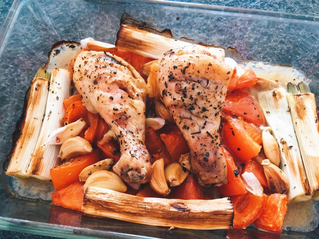 香蒜蕃茄烤鸡腿