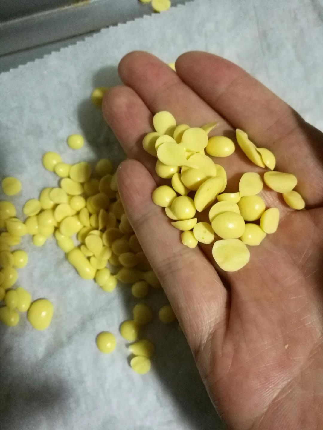 入口即化的无添加蛋黄溶豆