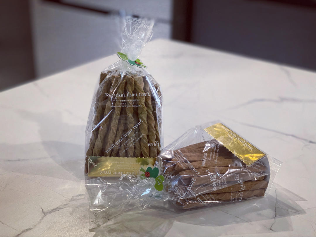 《Tinrry+》香酥松脆的海苔苏打饼干棒