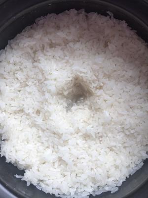 老熊记的手工酿造米酒——熊酿的做法 步骤3