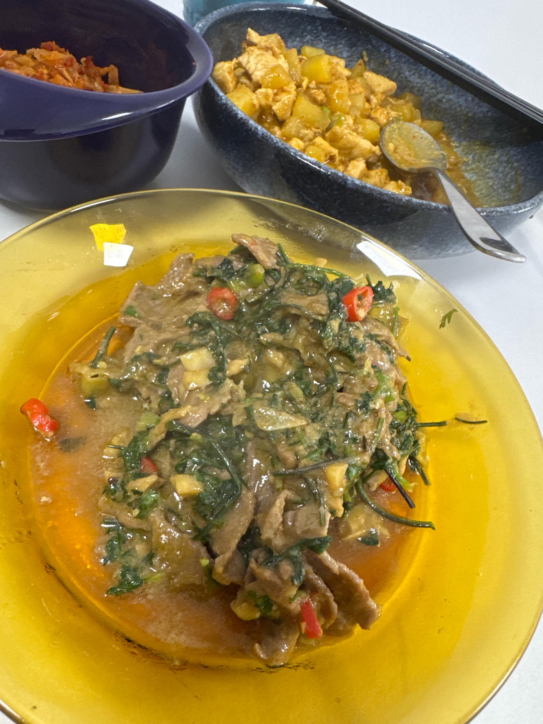 香菜炒牛肉，香辣下饭，爱吃香菜的朋友看过来，拌饭绝了