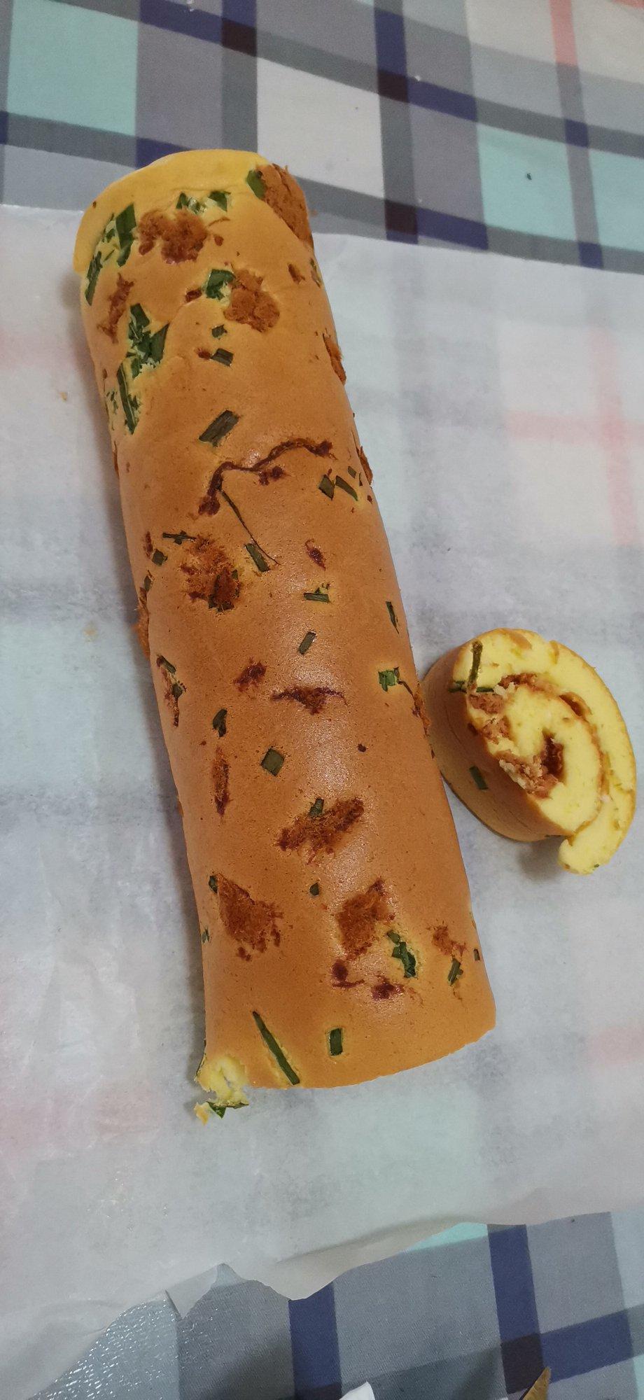 比肉松小贝还好吃的蛋糕卷！5个鸡蛋一碗面粉，够一家人的早餐！