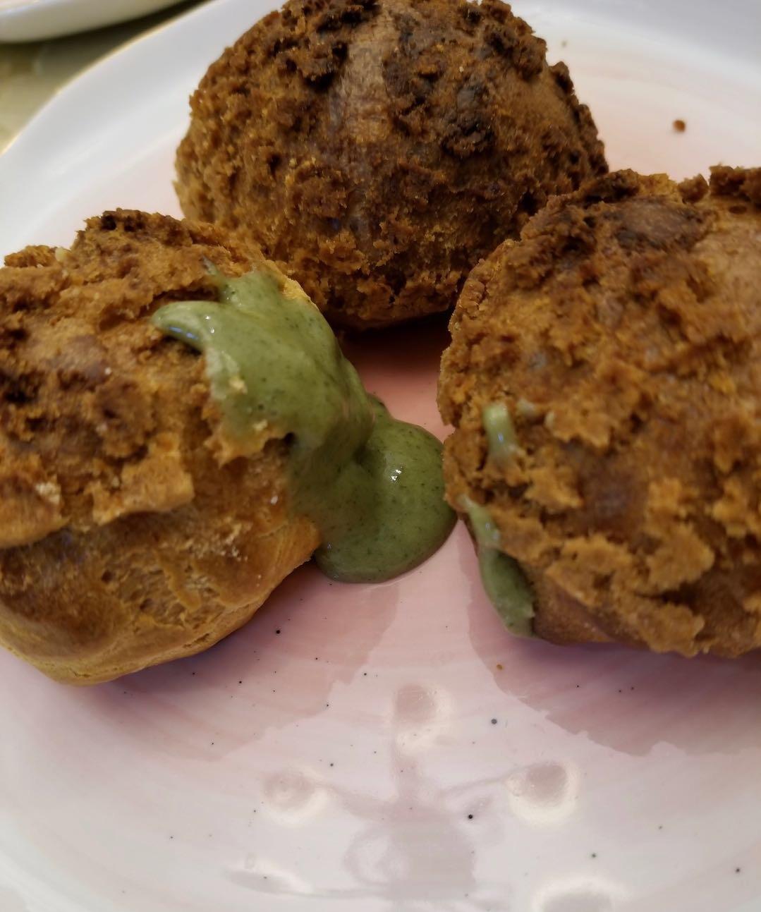 浓郁抹茶酥皮泡芙