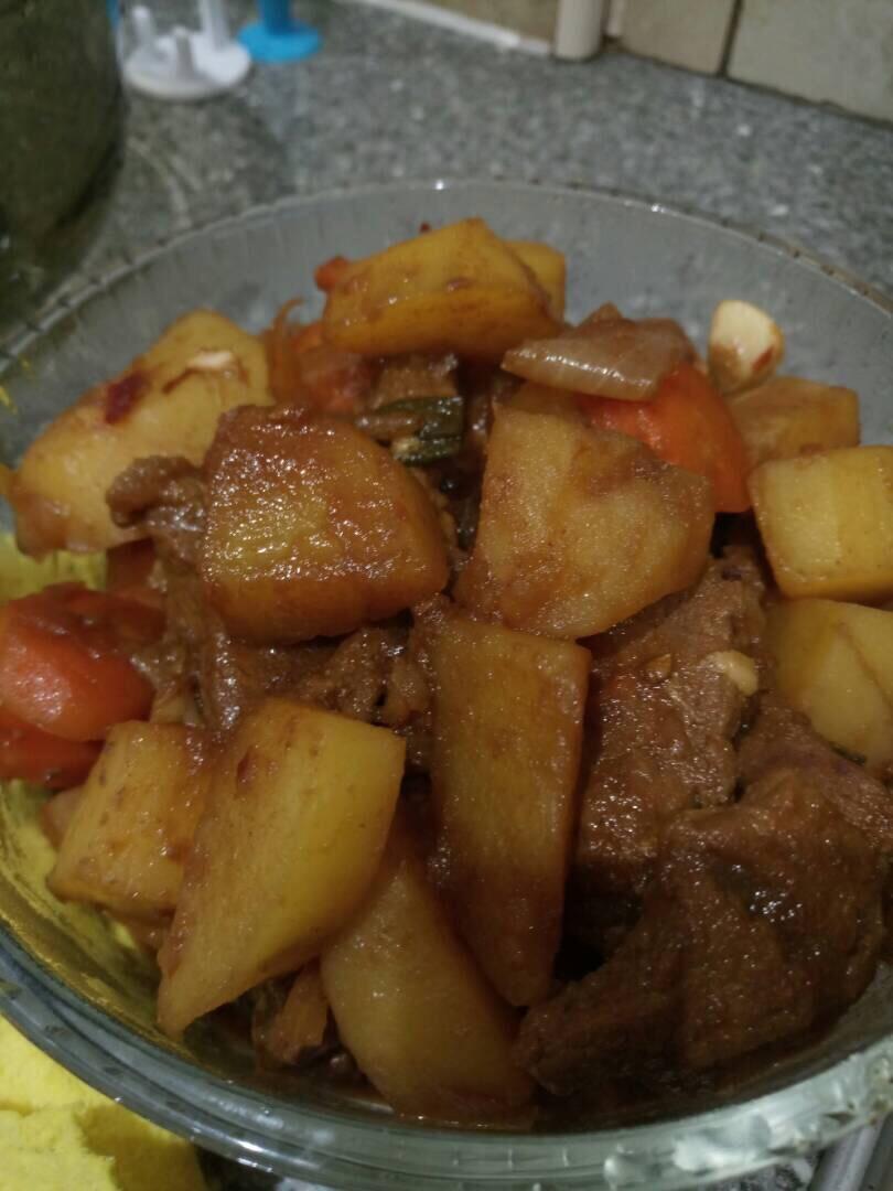 红烧牛肉土豆 （独家秘制）