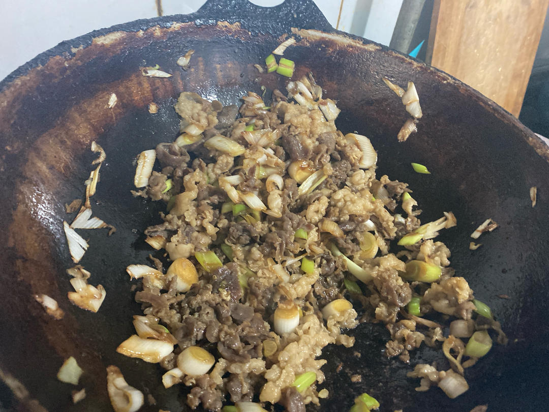 【嗷呜】老北京葱爆羊肉