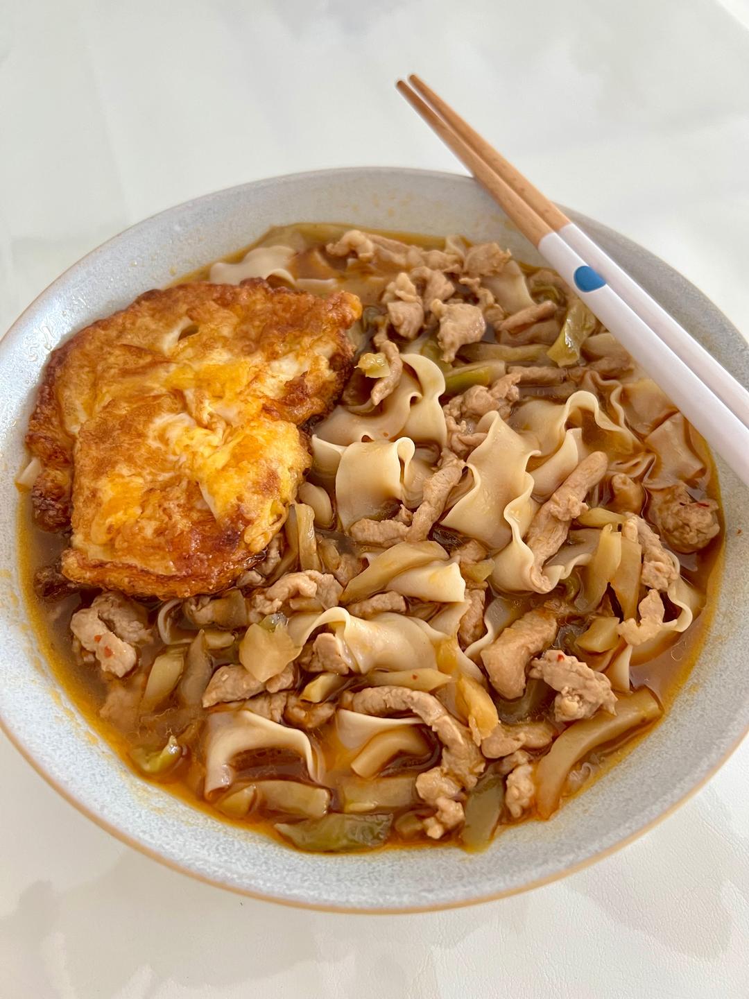 榨菜肉丝面的做法