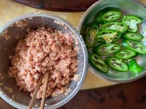 简单鲜甜の莲藕肉饼的做法 步骤9