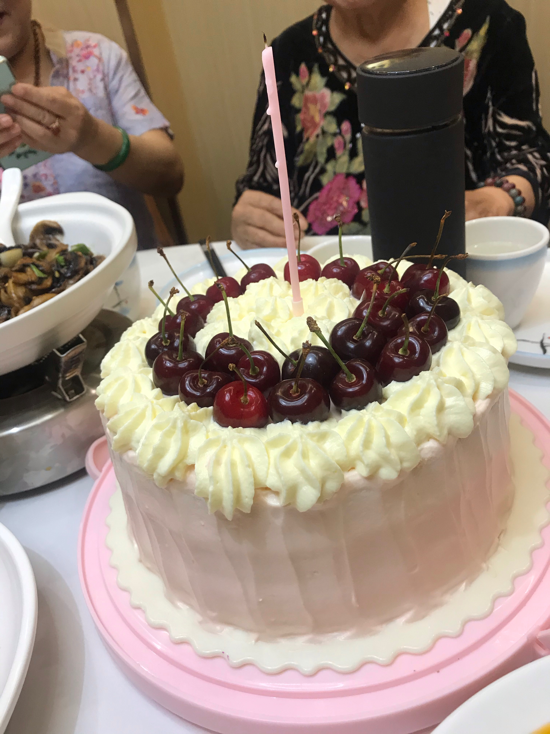 樱桃漩涡蛋糕 cherry vertical cake (小烤箱，九寸方盘)