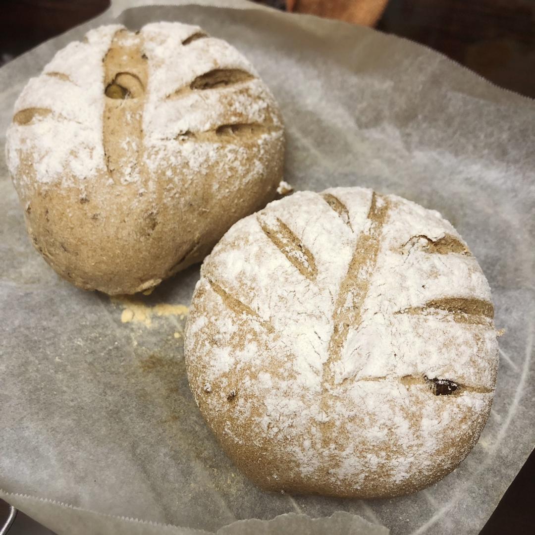 黑麦蔓越莓软欧包