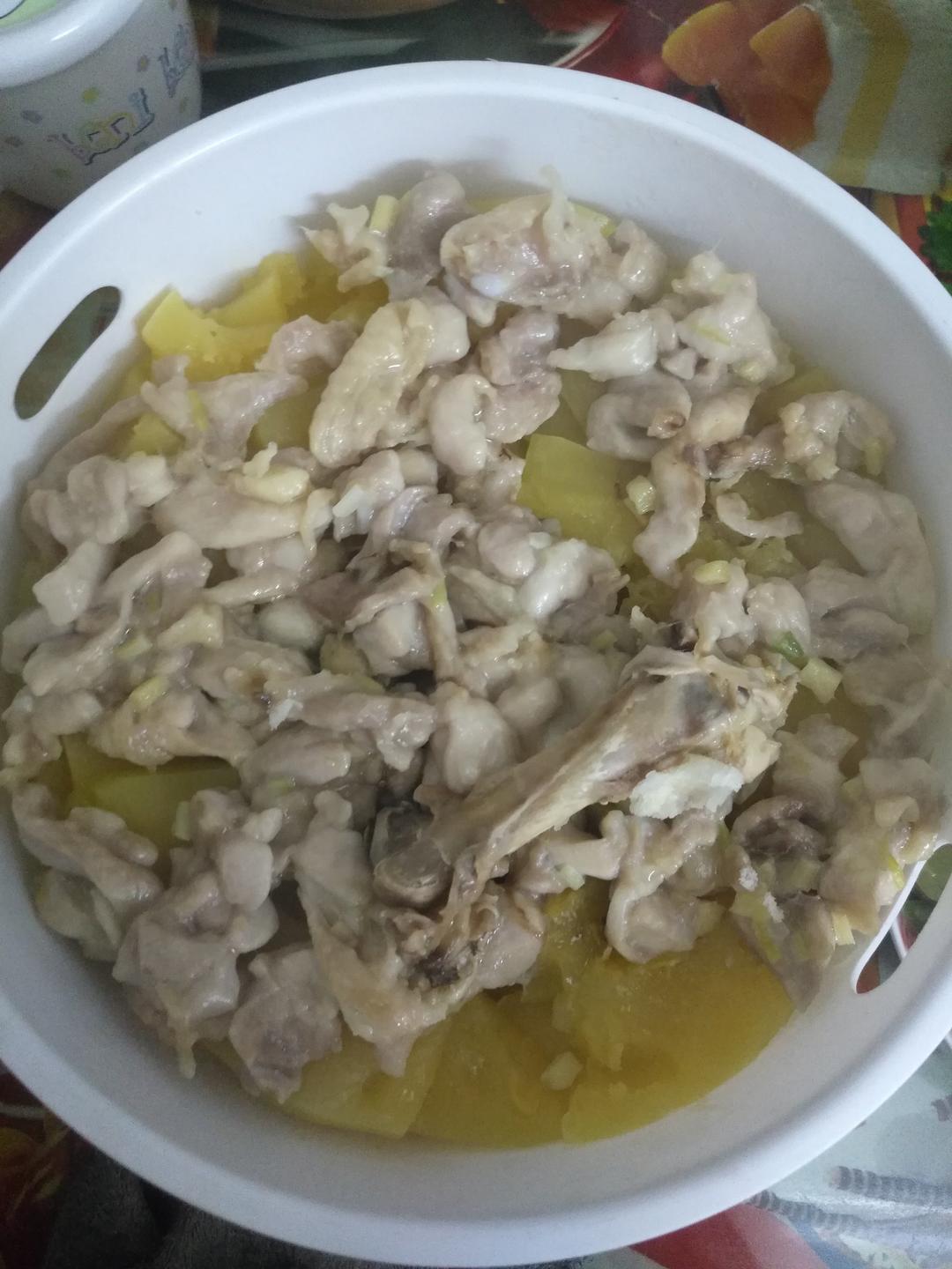 南瓜蒸鸡腿～～孩子爱吃的菜