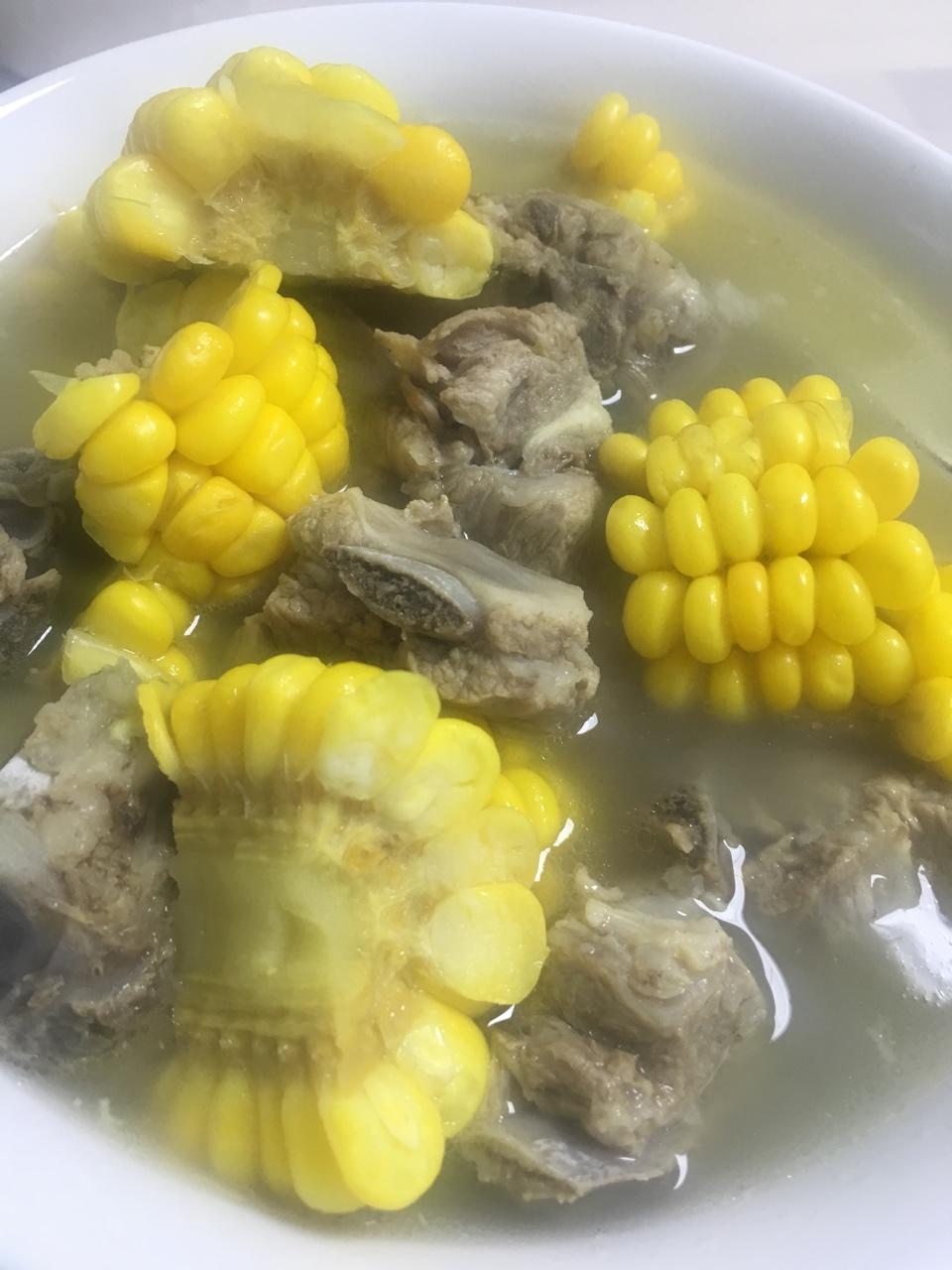 小丸520做的排骨玉米汤