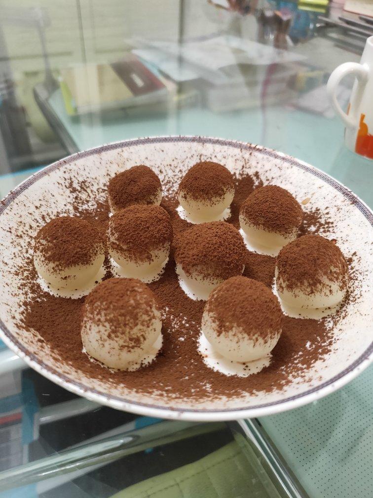 免烤箱‼️简单三步的可可牛奶球🔥超Q弹