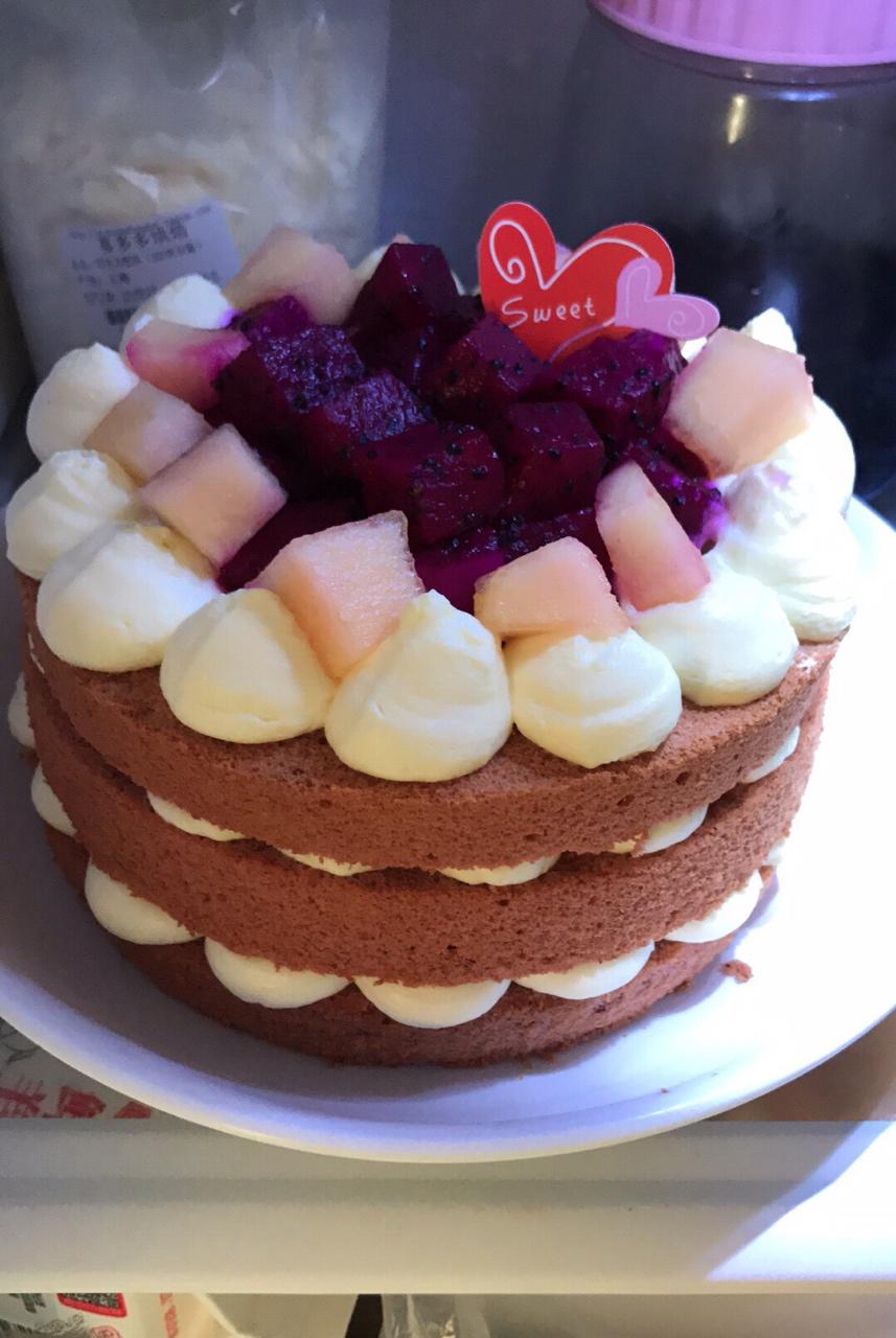 frogzz做的火龙果裸蛋糕