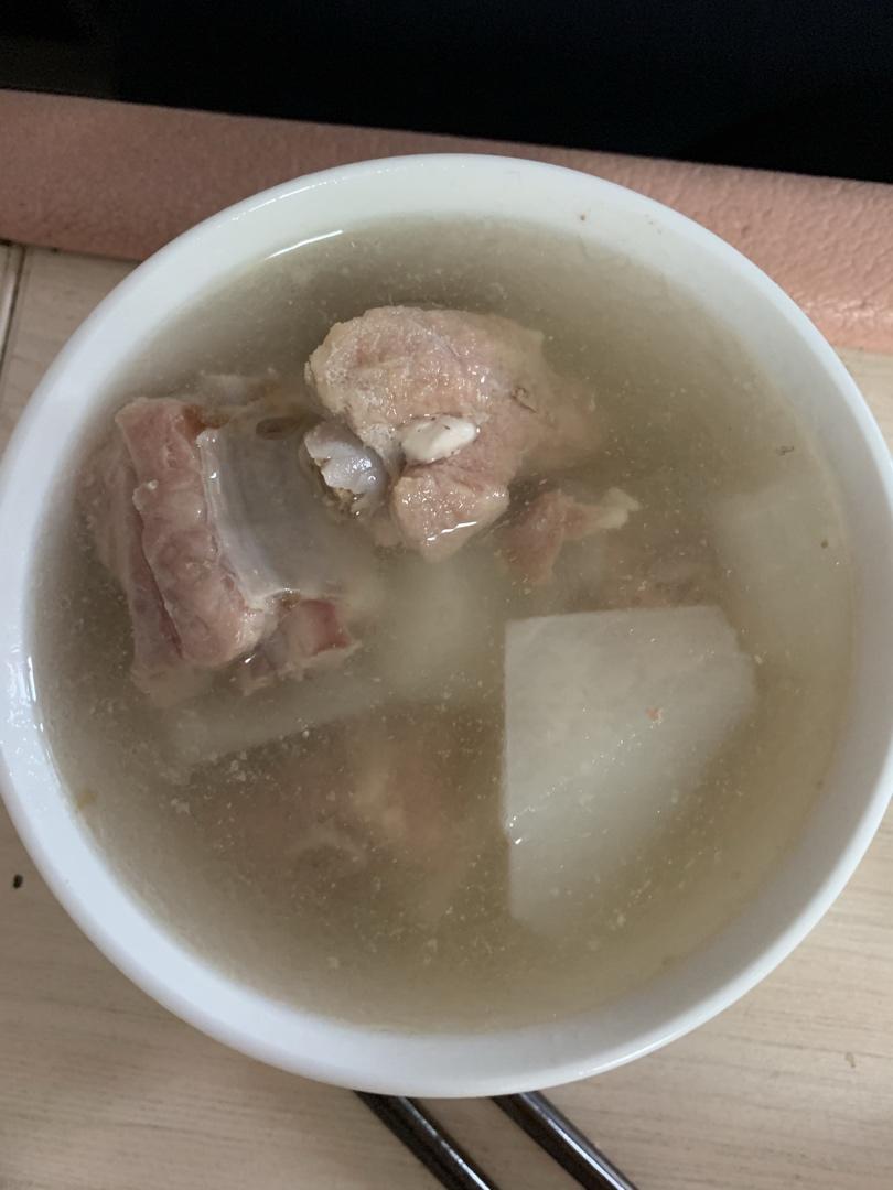 萝卜炖排骨-秋冬懒人汤