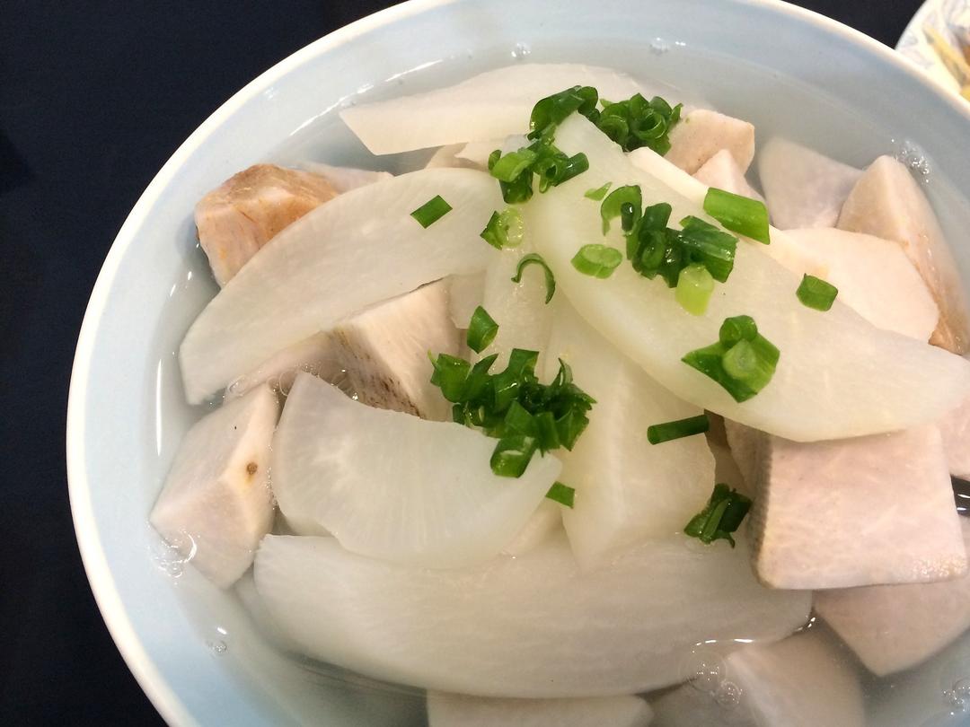 萝卜芋头汤的做法