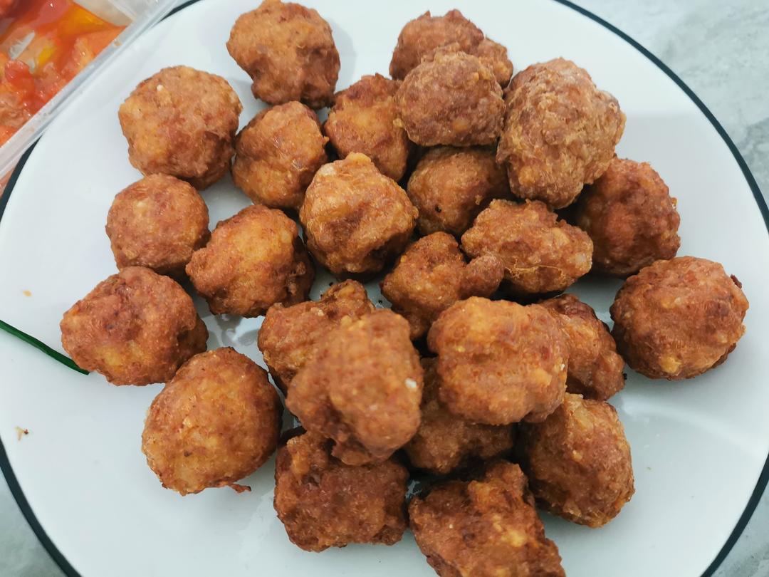 酥炸肉丸