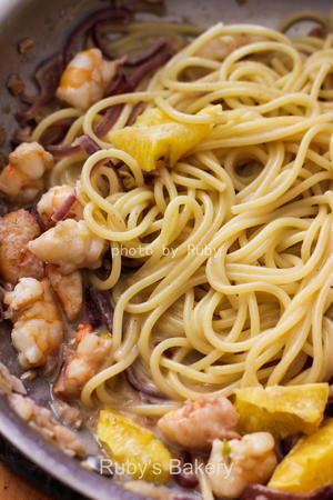 白葡萄酒海鲜意面（Seafood Pasta with White Wine）的做法 步骤11
