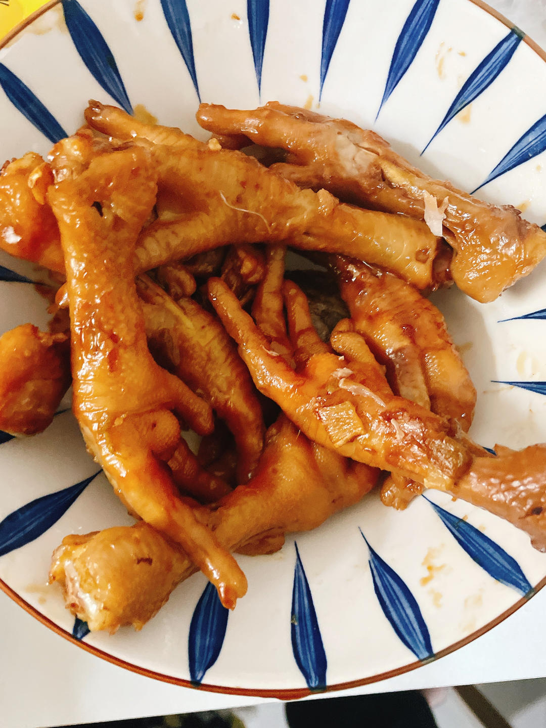 “销魂”卤鸡爪
