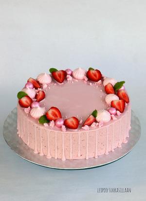 【全网最全合集】搬运🍓漂亮的草莓蛋糕~草莓季装饰灵感图的做法 步骤78
