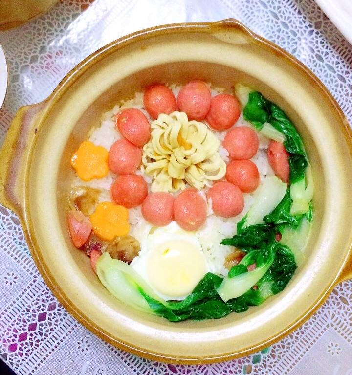香肠煲仔饭