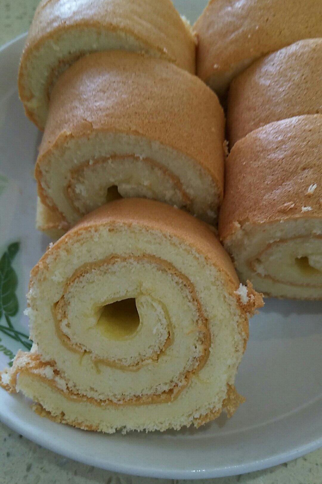 酸奶女王 莉做的原味蛋糕卷