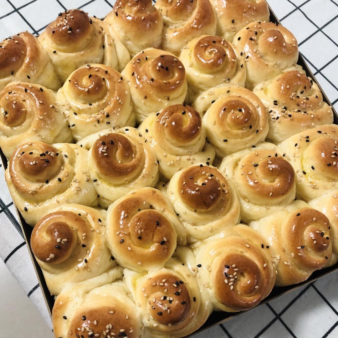 脆底蜂蜜小面包