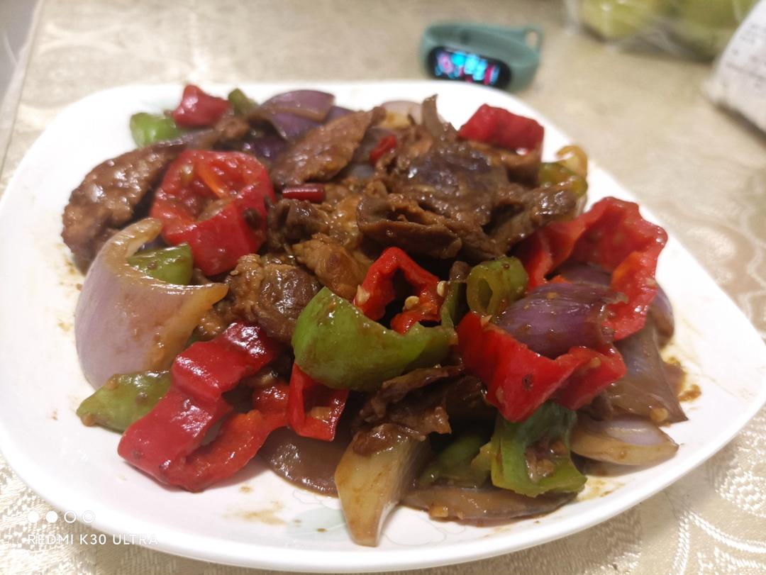 色香味俱全的洋葱炒肉